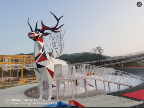 不銹鋼梅花鹿雕塑